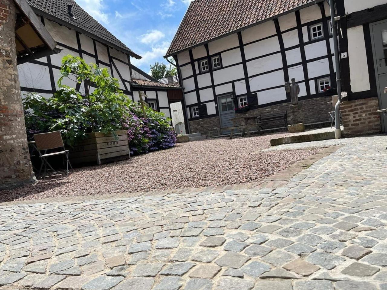 Vakantiewoningen 'Hoeve De Witte Olifant' Noorbeek Exterior photo